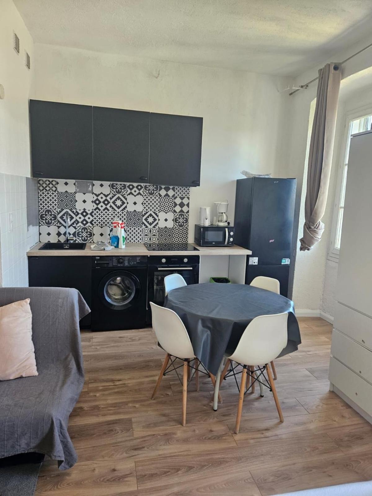 Apartment Magnifique Grand 30m2 Refait A Neuf En 2025 Lumineux 4 Couchages Hyper Centre Corte 13 Cours Paoli Wifi Tv Lave Linge *